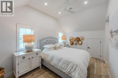 Upper level bedroom with vaulted ceiling at 2450 Radio Tower Road Unit# 58, Oliver Rural
