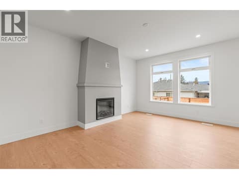 SIMILAR TO at 2467 Bradley Drive Unit# 101, Armstrong/ Spall.