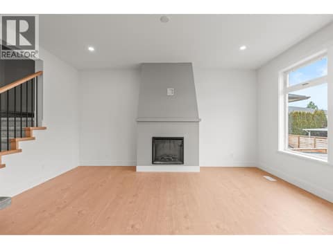 SIMILAR TO at 2467 Bradley Drive Unit# 101, Armstrong/ Spall.