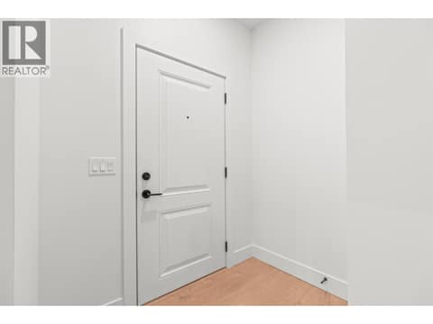 SIMILAR TO at 2467 Bradley Drive Unit# 101, Armstrong/ Spall.