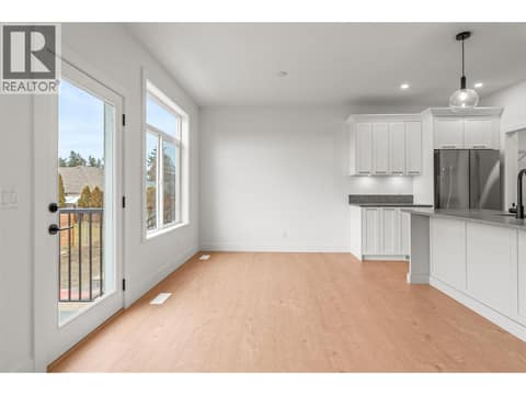 SIMILAR TO at 2467 Bradley Drive Unit# 101, Armstrong/ Spall.