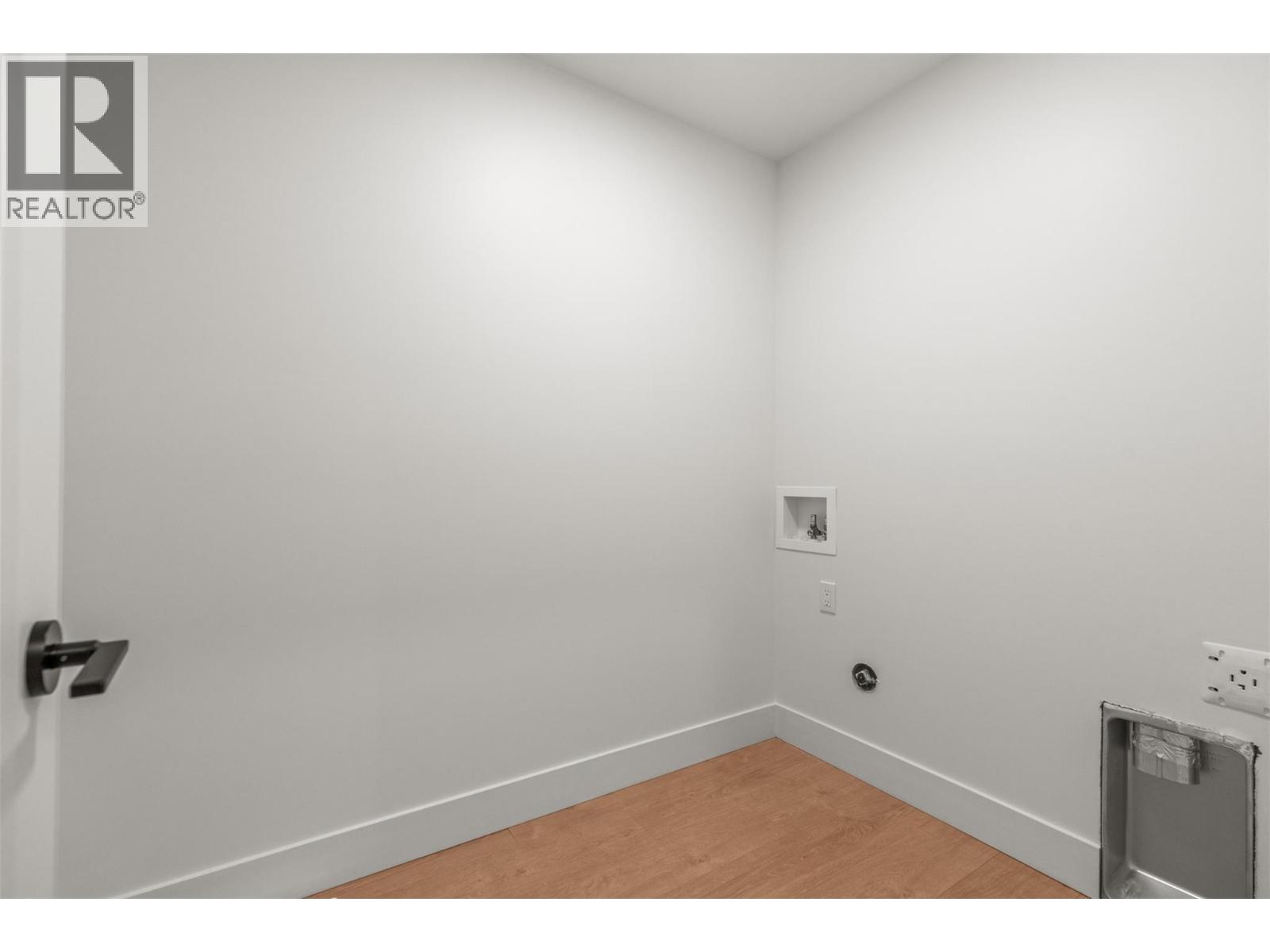 SIMILAR TO at 2467 Bradley Drive Unit# 101, Armstrong/ Spall.