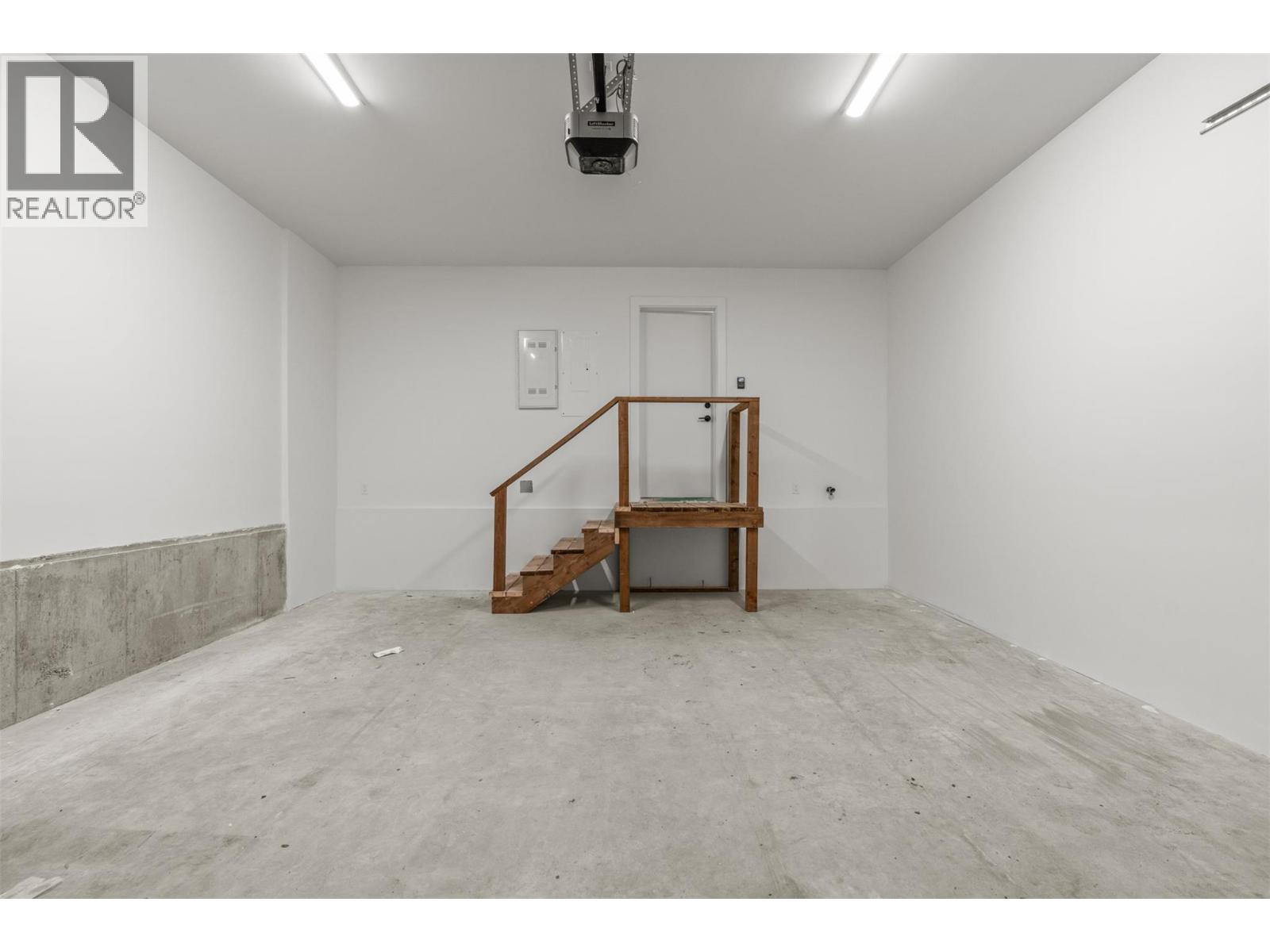 SIMILAR TO at 2467 Bradley Drive Unit# 101, Armstrong/ Spall.