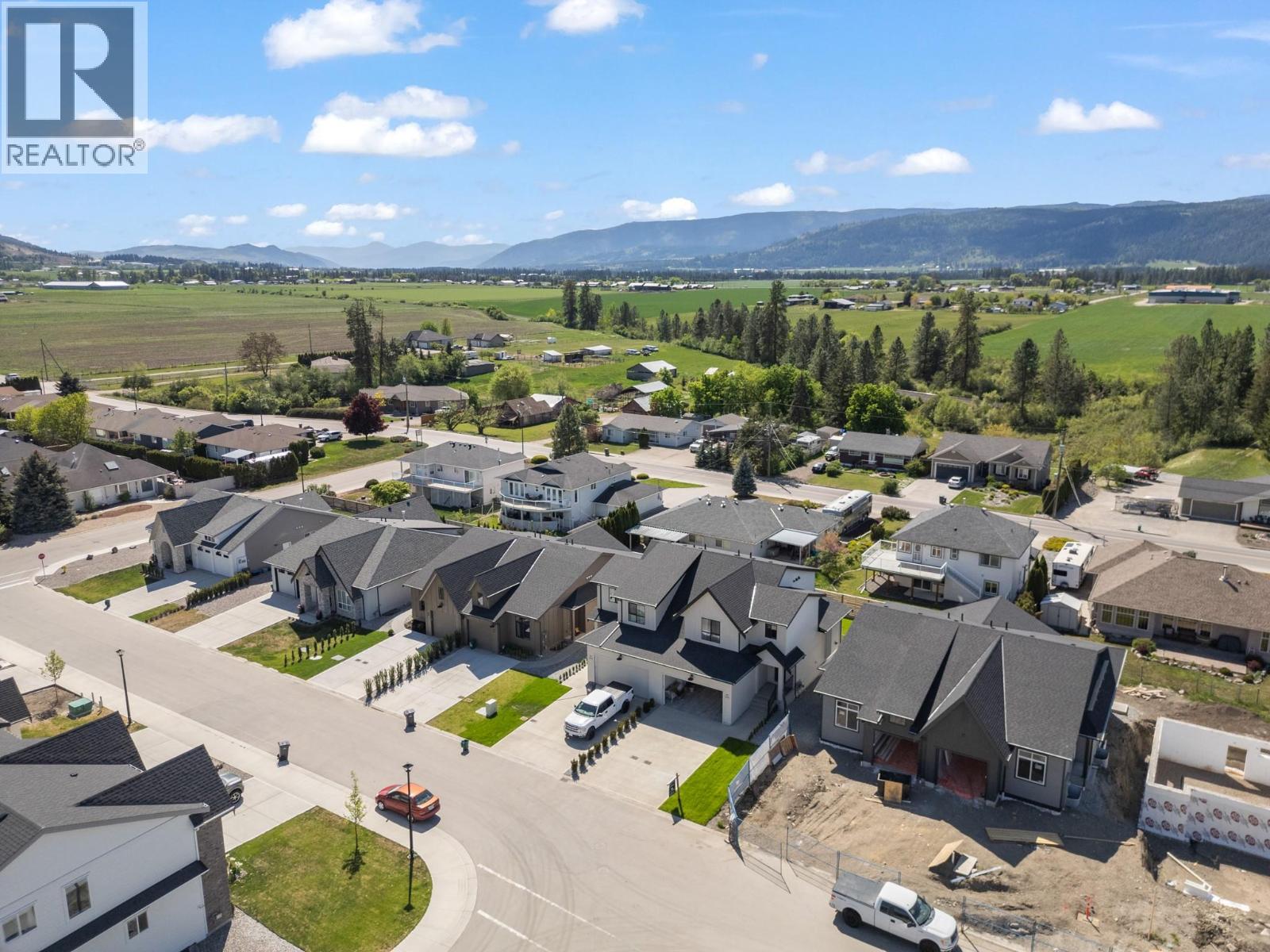 SIMILAR TO at 2467 Bradley Drive Unit# 101, Armstrong/ Spall.