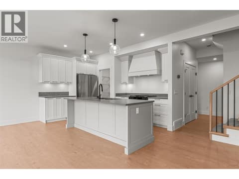 SIMILAR TO at 2467 Bradley Drive Unit# 101, Armstrong/ Spall.