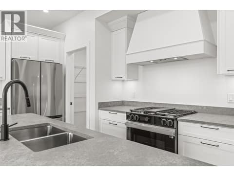 SIMILAR TO at 2467 Bradley Drive Unit# 101, Armstrong/ Spall.