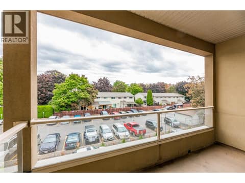 Photo 9 of 1125 Bernard Avenue Unit# 302, Kelowna North