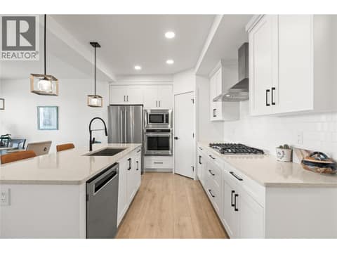 Photo 12 of 1000 Mt Robson Place Unit# 29, Middleton Mountain Vernon