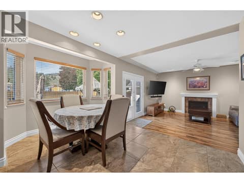 Photo 15 of 975 Regent Crescent, Aberdeen, Kamloops