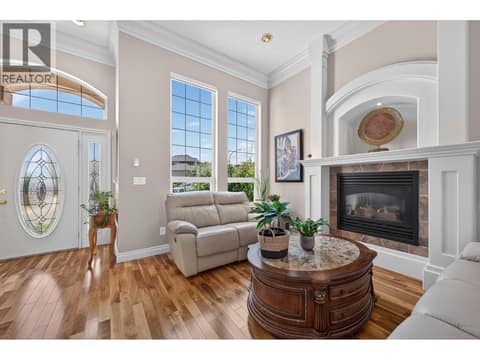 Photo 5 of 975 Regent Crescent, Aberdeen, Kamloops