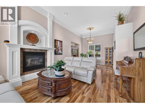Photo 6 of 975 Regent Crescent, Aberdeen, Kamloops