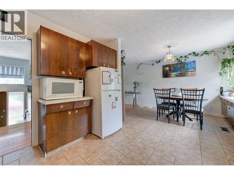 Photo 12 of 651 Richter Street, Kelowna North