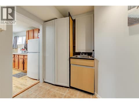 Photo 22 of 651 Richter Street, Kelowna North