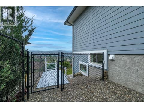 Suite Entry at 989 Mt Ida Lane, Middleton Mountain Vernon