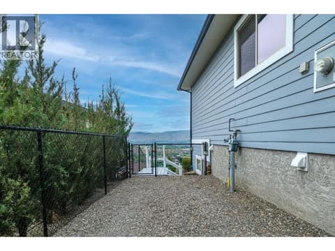 Suite Parking at 989 Mt Ida Lane, Middleton Mountain Vernon