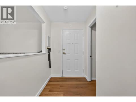 Photo 3 of 920 Glenwood Avenue Unit# 208, Kelowna South