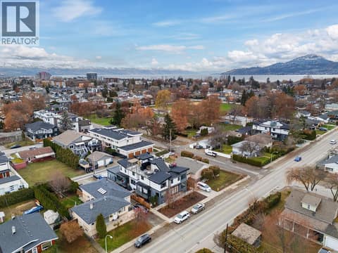 Photo 33 of 813 Rose Avenue, Kelowna South