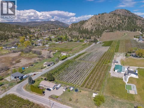 Photo 10 of 5803 Lewes Avenue, Summerland Rural