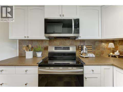 Photo 15 of 450 Holbrook Road W, Rutland South, Kelowna