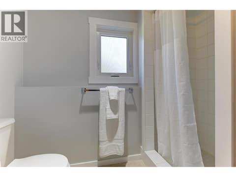 Photo 38 of 450 Holbrook Road W, Rutland South, Kelowna