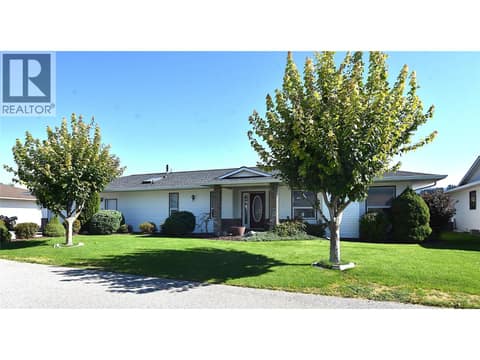 A sprawling rancher style home with 2 beds and 2 baths at 415 4 Street, Swan Lake West, Vernon