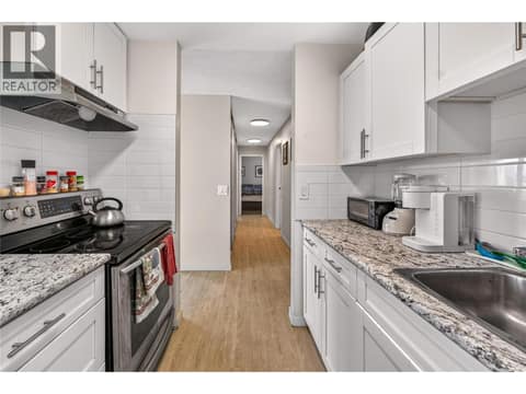 Photo 12 of 737 Leon Avenue Unit# 1007, Kelowna North