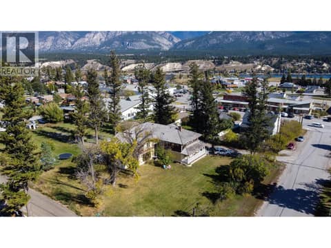 Photo 11 of 1018 5th Street, Invermere