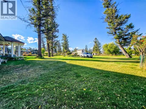 Photo 16 of 1018 5th Street, Invermere