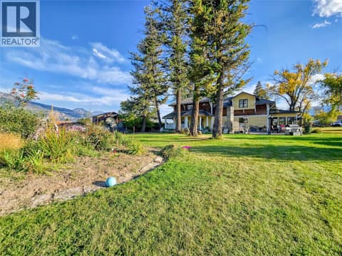 Photo 5 of 1018 5th Street, Invermere