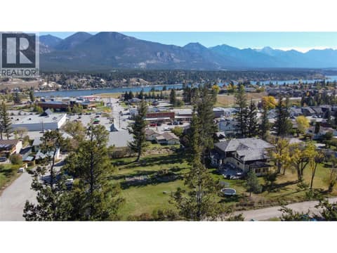 Photo 68 of 1018 5th Street, Invermere