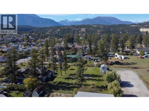 Photo 71 of 1018 5th Street, Invermere