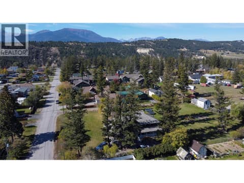 Photo 72 of 1018 5th Street, Invermere