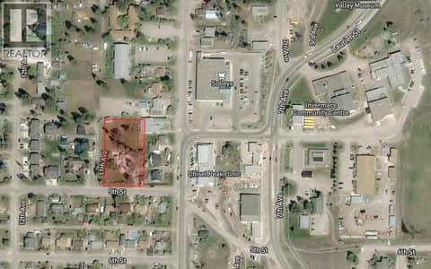 Photo 8 of 1018 5th Street, Invermere