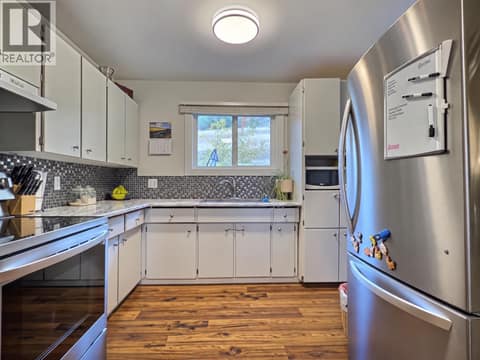 Photo 6 of 871 MCQUEEN Drive, Westsyde, Kamloops