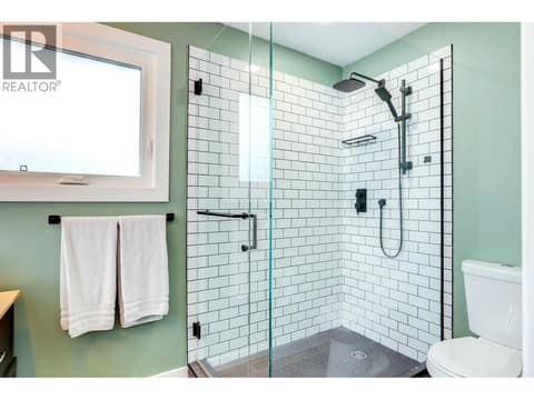 Photo 32 of 5723 Richards Crescent, North BX, Vernon