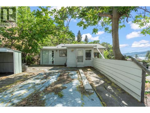 Photo 18 of 345 Poplar Point Drive, Kelowna North
