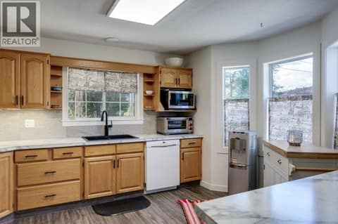 Photo 18 of 9702 Sargeant Street, Main Town, Summerland
