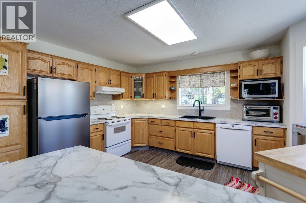 Photo 23 of 9702 Sargeant Street, Main Town, Summerland