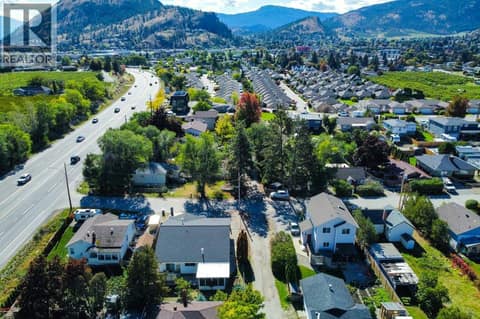 Photo 3 of 9702 Sargeant Street, Main Town, Summerland