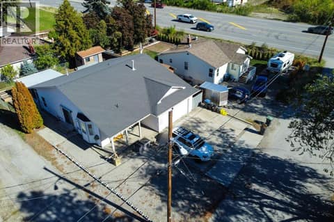 Photo 4 of 9702 Sargeant Street, Main Town, Summerland