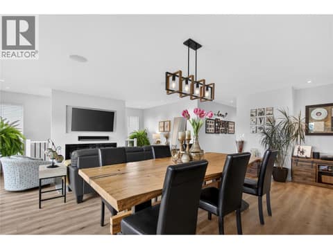 Photo 12 of 1070 MacCleave Avenue, Columbia/Duncan, Penticton