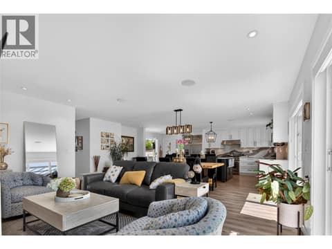 Photo 14 of 1070 MacCleave Avenue, Columbia/Duncan, Penticton