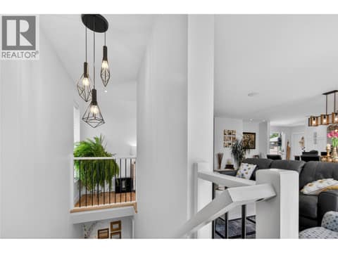 Photo 16 of 1070 MacCleave Avenue, Columbia/Duncan, Penticton