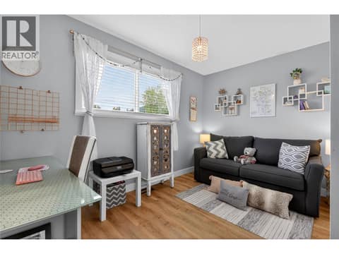 Photo 22 of 1070 MacCleave Avenue, Columbia/Duncan, Penticton