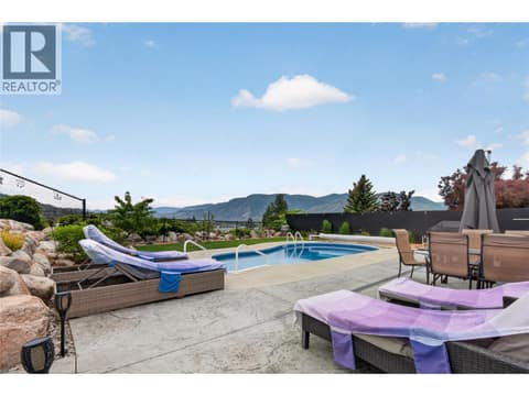 Photo 26 of 1070 MacCleave Avenue, Columbia/Duncan, Penticton