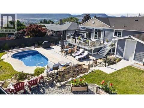 Photo 6 of 1070 MacCleave Avenue, Columbia/Duncan, Penticton