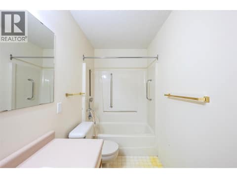 Bathroom at 337 MCKINNEY Road Unit# 107, Oliver