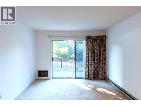 Living room at 337 MCKINNEY Road Unit# 107, Oliver