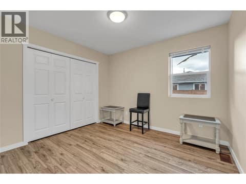 Photo 20 of 507 Duncan Avenue W, Main North, Penticton