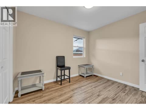 Photo 21 of 507 Duncan Avenue W, Main North, Penticton